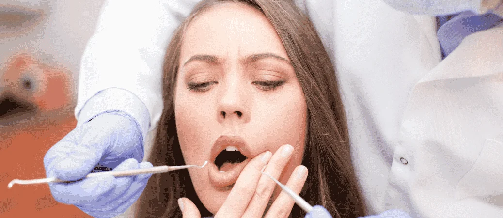 When to Contact Your Implant Dentist