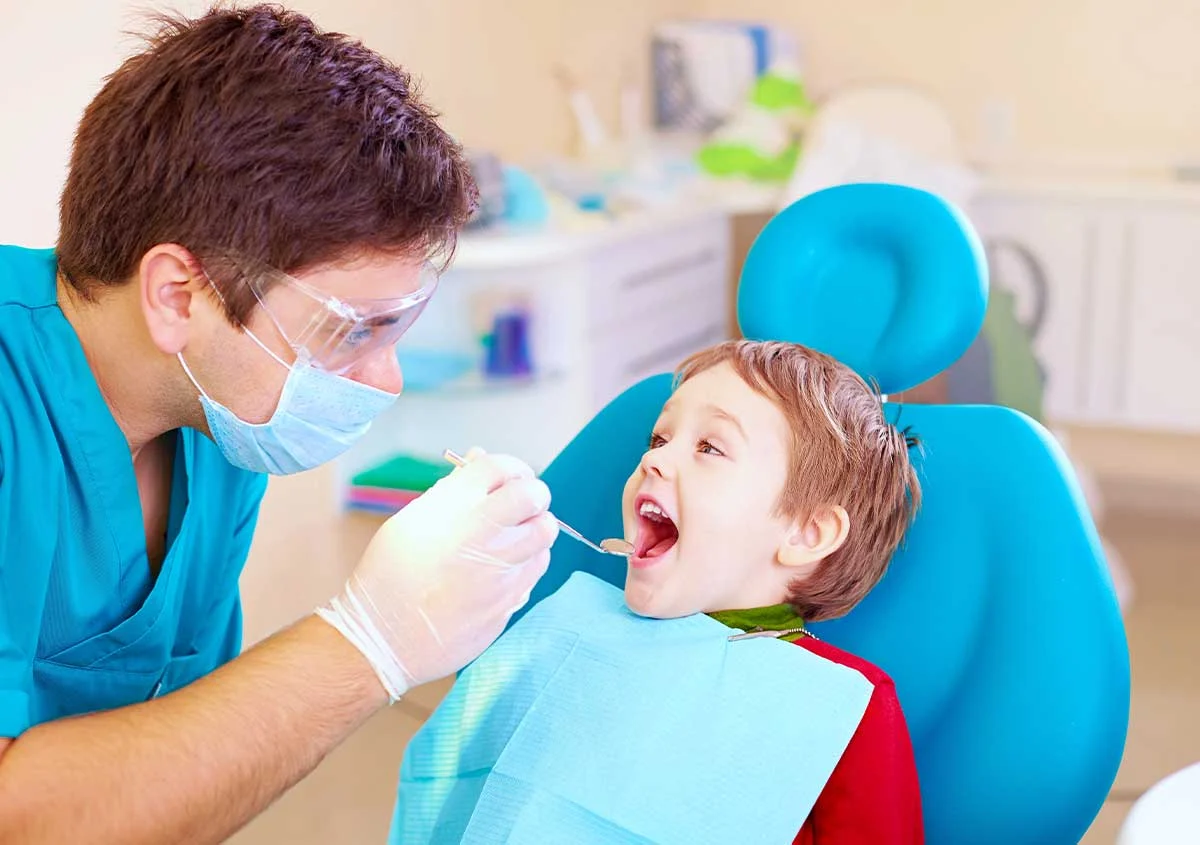 Children’s Dental Care: 5 Signs Your Child May Be Dealing with Tooth Decay Between Dental Visits